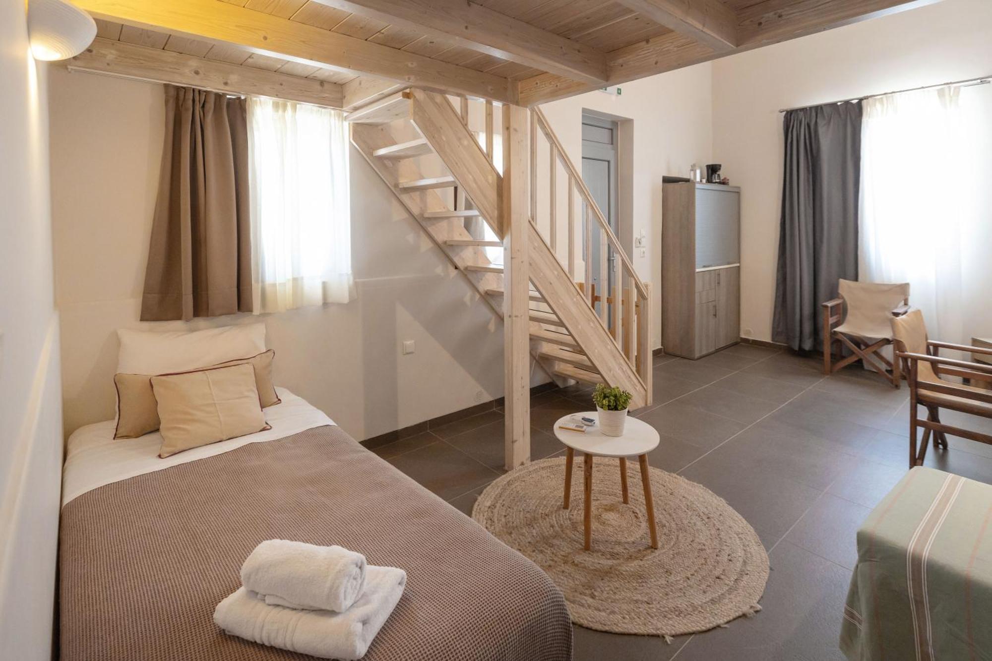 Oinoni'S Home - Aiakos Studio Souvala Ngoại thất bức ảnh
